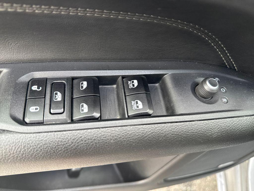 used 2022 Jeep Compass car, priced at $19,994