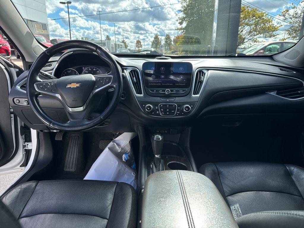 used 2020 Chevrolet Malibu car, priced at $14,884