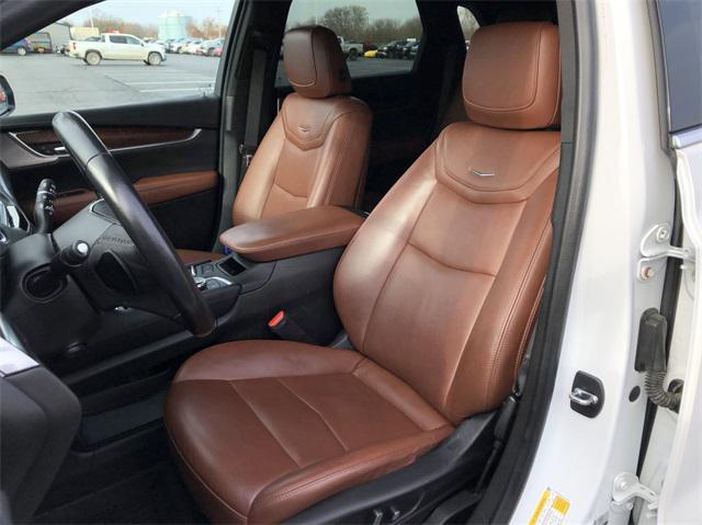 used 2023 Cadillac XT5 car, priced at $31,413