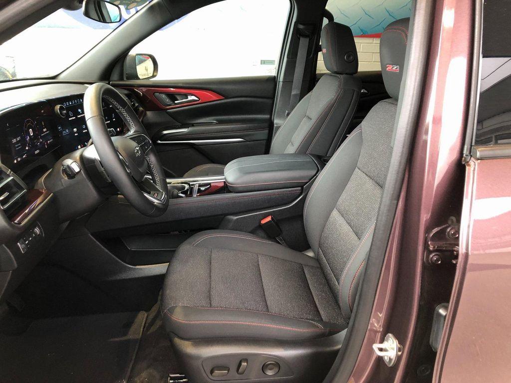 used 2024 Chevrolet Traverse car, priced at $42,782