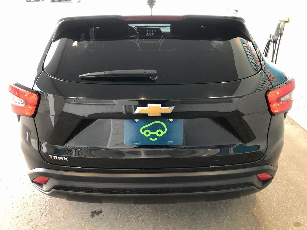used 2024 Chevrolet Trax car, priced at $20,401