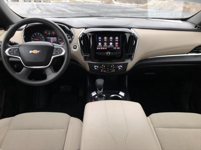 used 2024 Chevrolet Traverse car, priced at $33,946