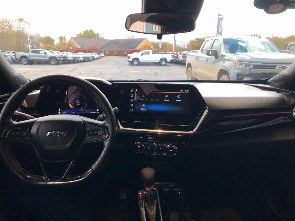 used 2024 Chevrolet Trax car, priced at $21,806