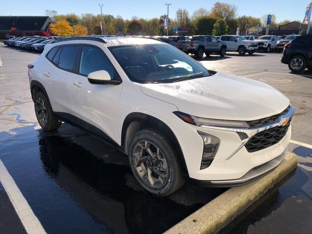 used 2024 Chevrolet Trax car, priced at $19,711