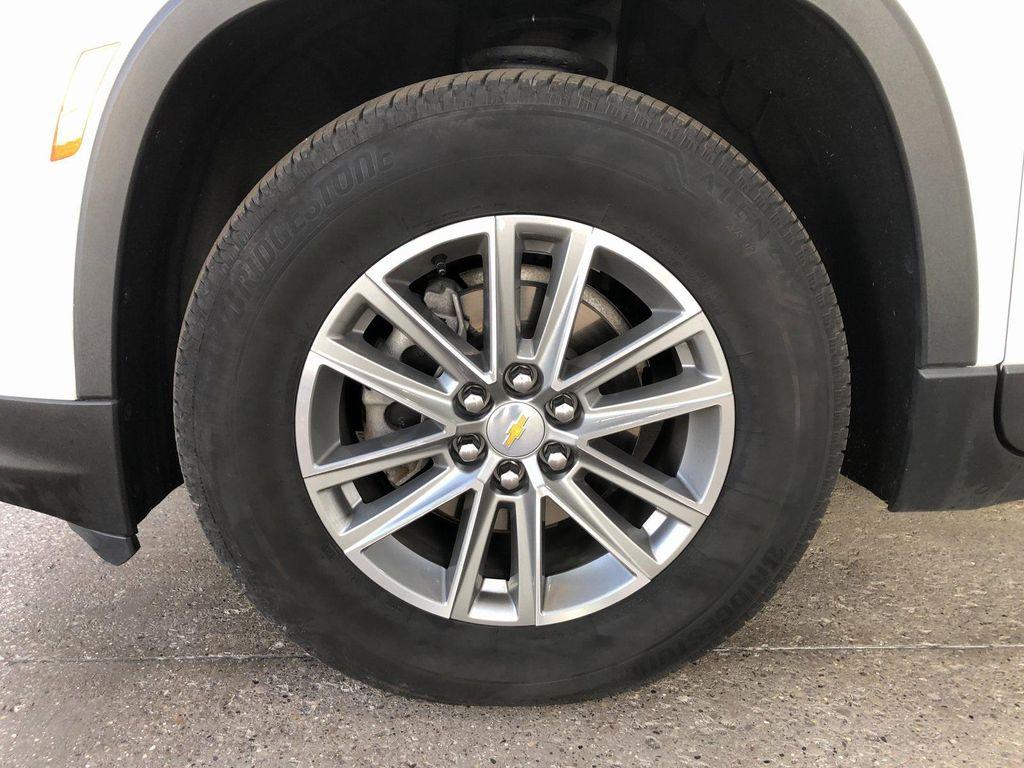 used 2023 Chevrolet Traverse car, priced at $30,240