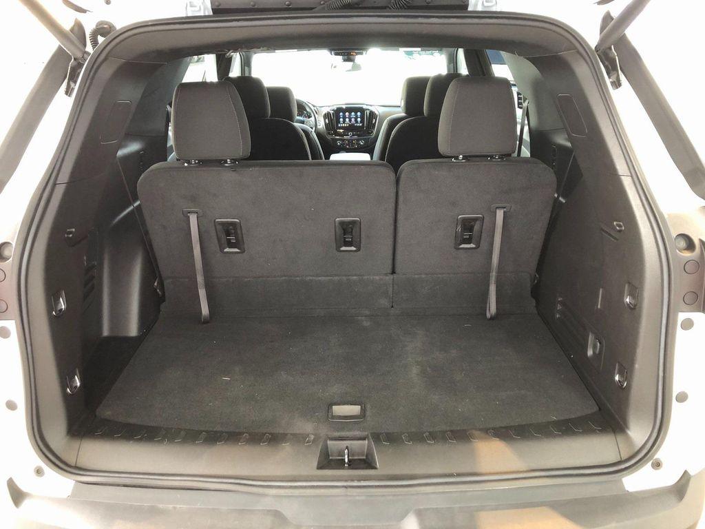 used 2023 Chevrolet Traverse car, priced at $30,240