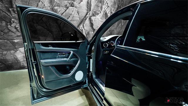 used 2018 Bentley Bentayga car, priced at $81,900