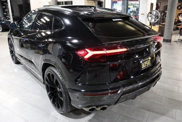 used 2020 Lamborghini Urus car, priced at $189,951