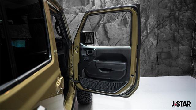 new 2025 Jeep Wrangler car, priced at $63,217