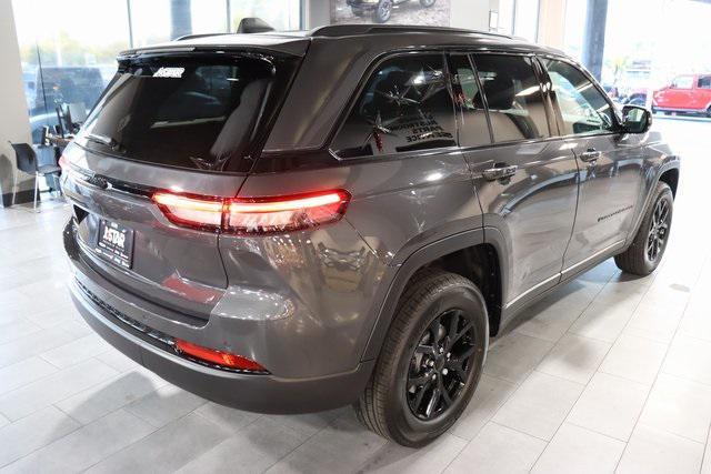 new 2024 Jeep Grand Cherokee car, priced at $39,500