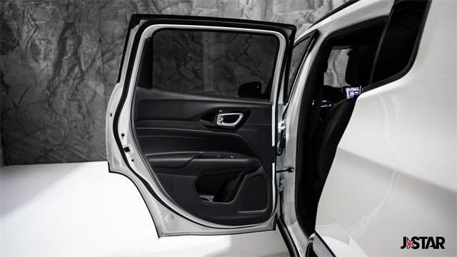 new 2026 Jeep Compass car, priced at $30,500
