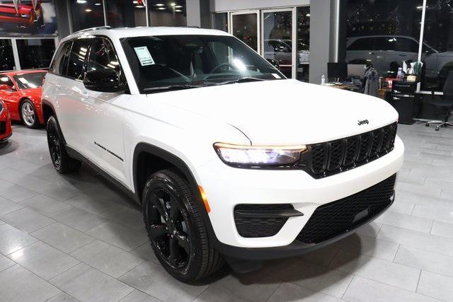 new 2025 Jeep Grand Cherokee car, priced at $45,080