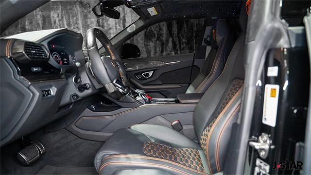 used 2021 Lamborghini Urus car, priced at $275,000