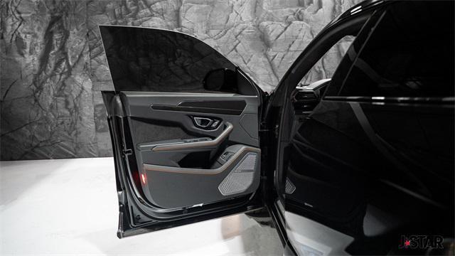used 2021 Lamborghini Urus car, priced at $275,000