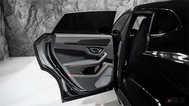 used 2021 Lamborghini Urus car, priced at $275,000