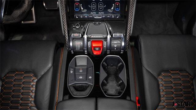 used 2021 Lamborghini Urus car, priced at $275,000