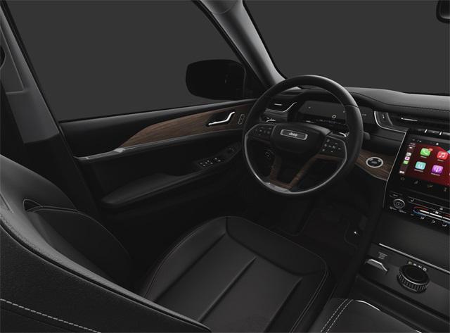 new 2025 Jeep Grand Cherokee car, priced at $47,750