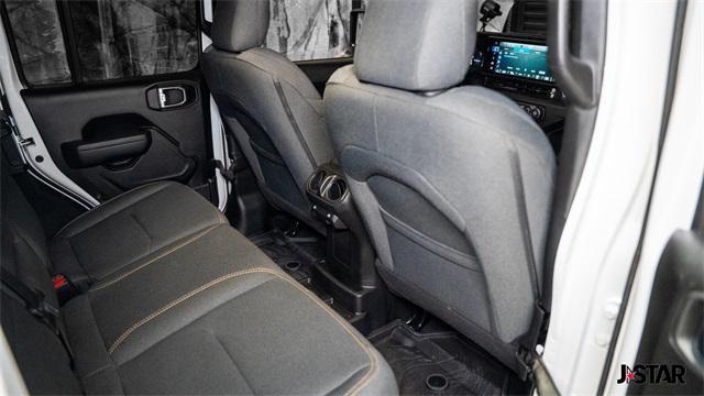 used 2020 Jeep Grand Cherokee car, priced at $25,500