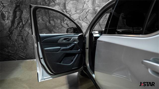 used 2020 Chevrolet Traverse car, priced at $22,500