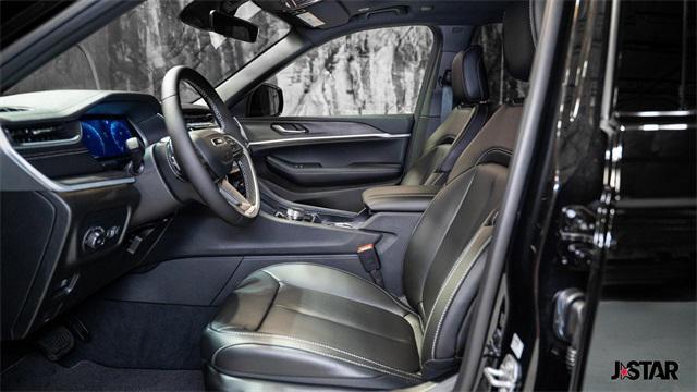 new 2025 Jeep Grand Cherokee car, priced at $51,480