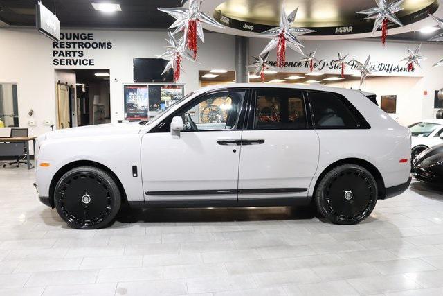 used 2022 Rolls-Royce Cullinan car, priced at $345,888