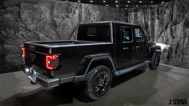 new 2025 Jeep Gladiator car, priced at $50,215