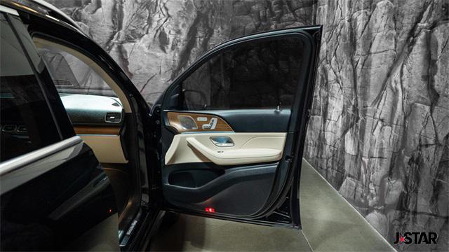 used 2024 Mercedes-Benz GLE 350 car, priced at $55,000