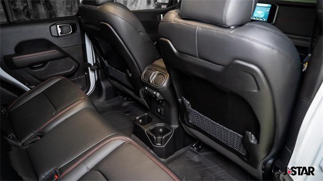 new 2025 Jeep Gladiator car, priced at $52,375