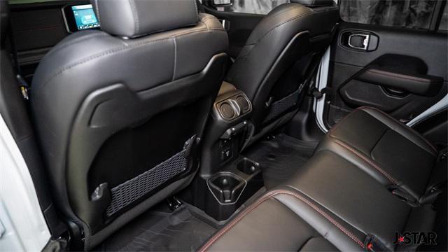 new 2025 Jeep Gladiator car, priced at $52,375