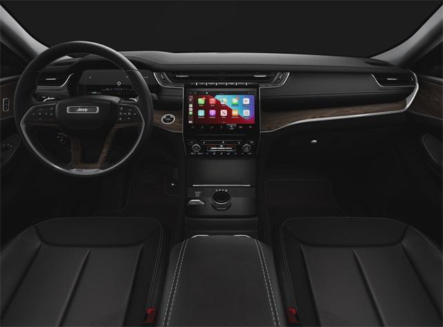 new 2025 Jeep Grand Cherokee car, priced at $45,750