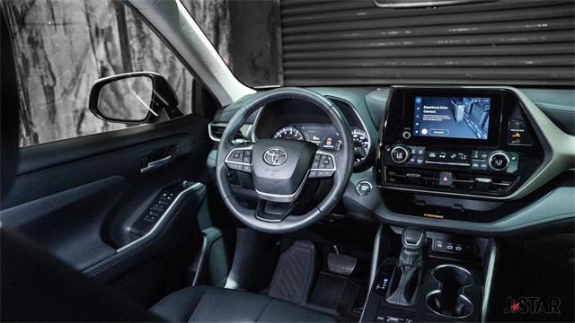 used 2023 Toyota Highlander car, priced at $37,500