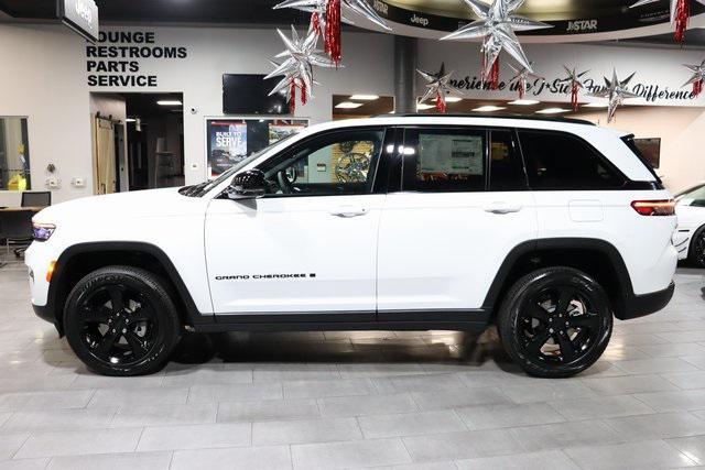 new 2024 Jeep Grand Cherokee car, priced at $41,000