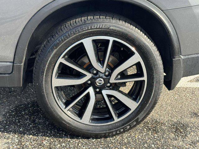 used 2020 Nissan Rogue car, priced at $16,990