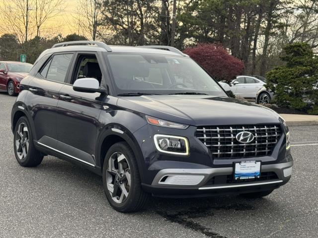used 2022 Hyundai Venue car, priced at $17,490