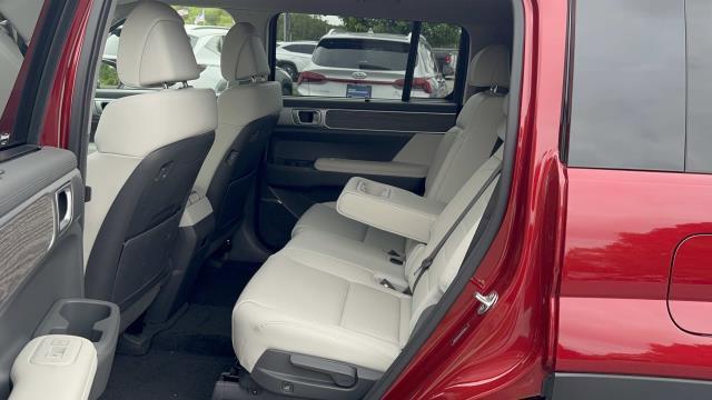 used 2024 Hyundai Santa Fe car, priced at $39,990