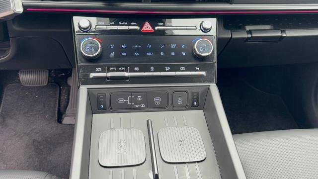 used 2024 Hyundai Santa Fe car, priced at $40,990
