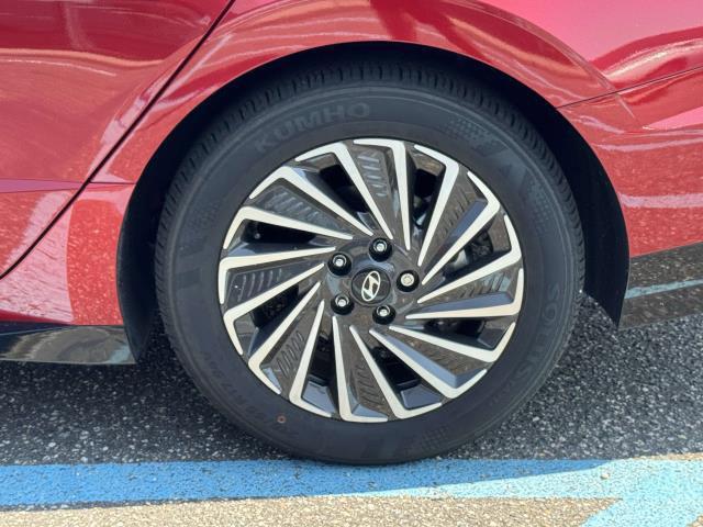 used 2024 Hyundai Sonata Hybrid car, priced at $27,990