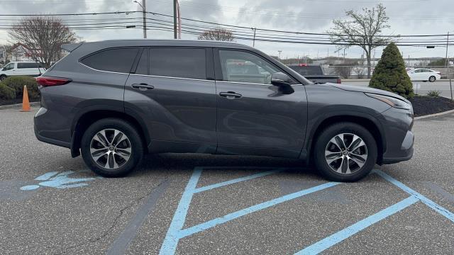 used 2021 Toyota Highlander car, priced at $31,490