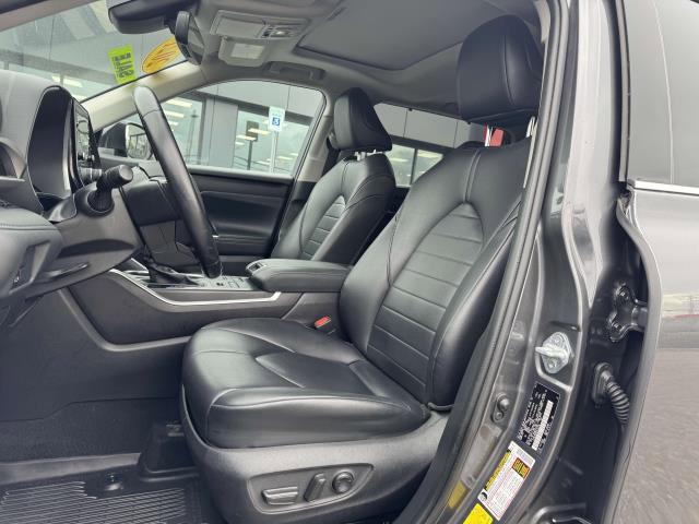 used 2021 Toyota Highlander car, priced at $31,490