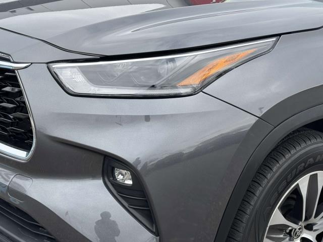 used 2021 Toyota Highlander car, priced at $31,490