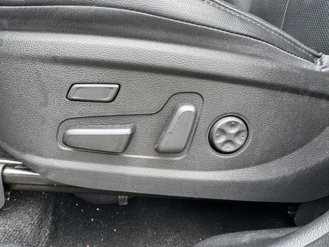 used 2022 Hyundai Santa Fe car, priced at $27,990