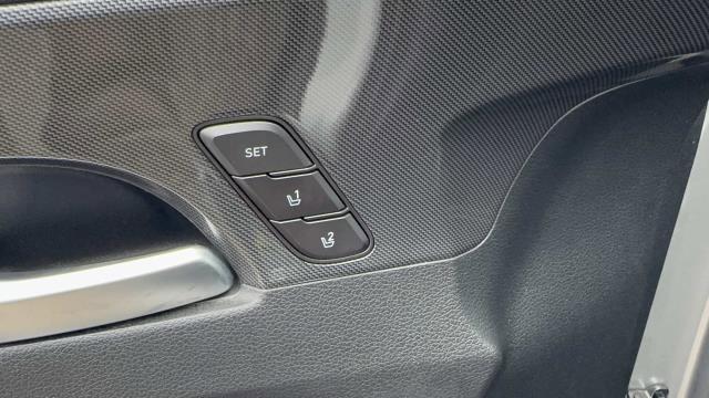 used 2022 Hyundai Santa Fe car, priced at $27,990