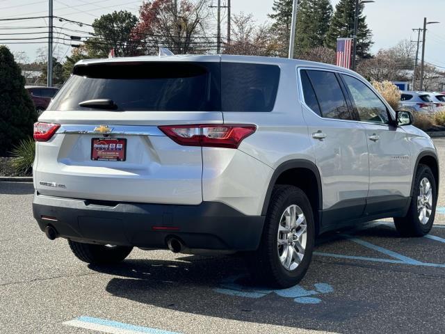 used 2021 Chevrolet Traverse car, priced at $22,990