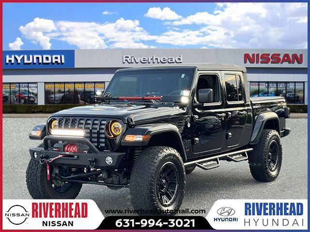 used 2022 Jeep Gladiator car, priced at $35,590