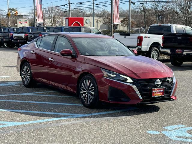 used 2023 Nissan Altima car, priced at $21,990