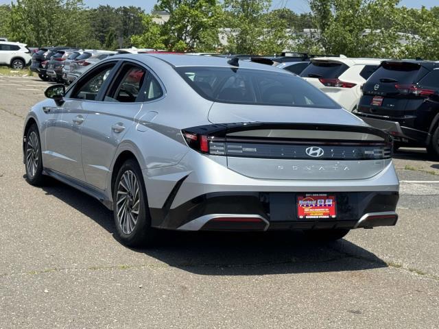 used 2024 Hyundai Sonata Hybrid car, priced at $27,490