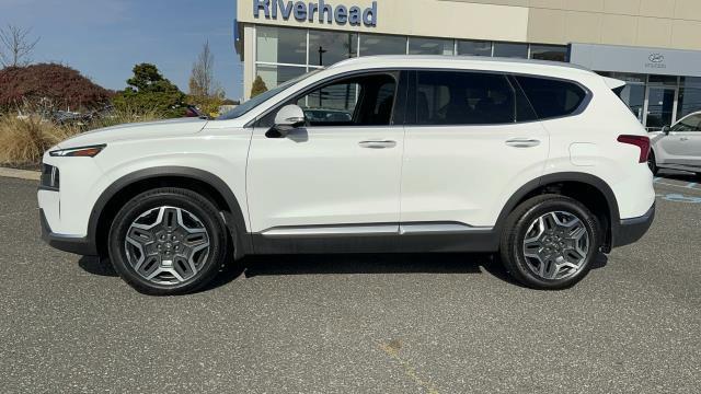 used 2022 Hyundai Santa Fe car, priced at $31,990