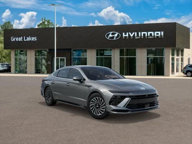 new 2025 Hyundai Sonata Hybrid car, priced at $38,652