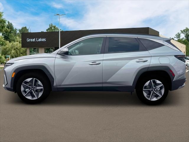 new 2025 Hyundai TUCSON Hybrid car, priced at $37,628
