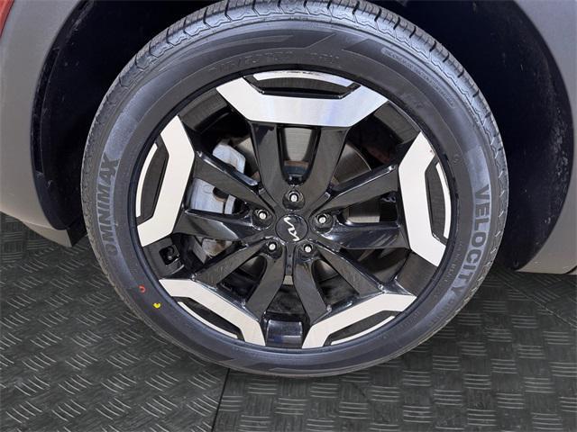 used 2023 Kia Telluride car, priced at $30,311